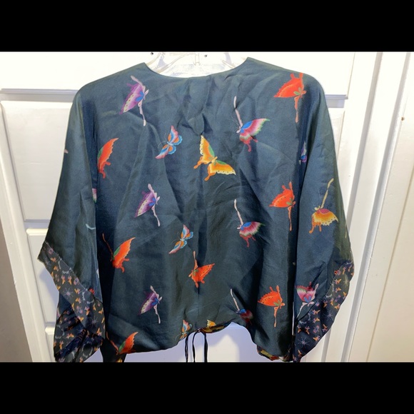 JOHNNY WAS 🌈 shrug - medium - Picture 7 of 11